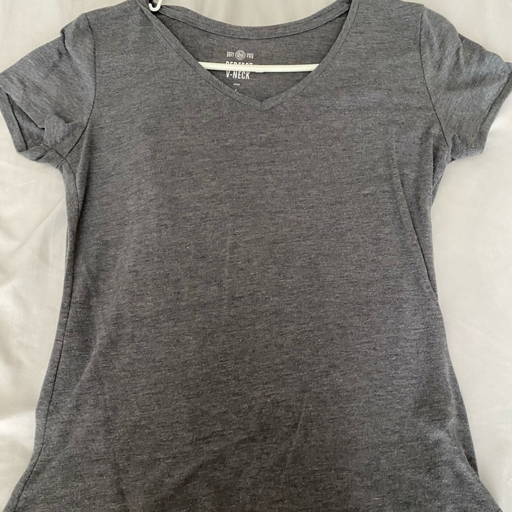 Grey tshirt